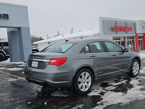 Used 2012 Chrysler 200 Touring w/ Cold Weather Group image 10