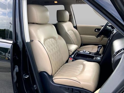 Used 2021 Nissan Armada Platinum w/ Captain's Chairs Package RWD image 9