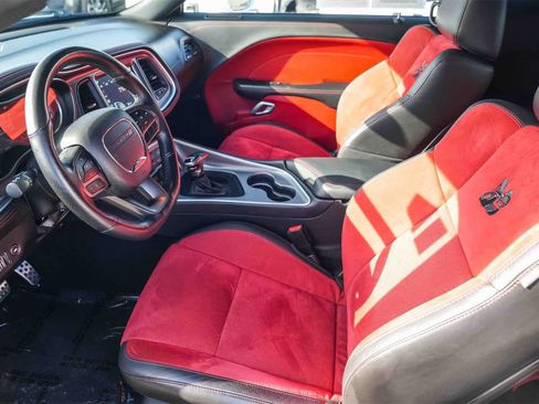 Used 2021 Dodge Challenger R/T Scat Pack w/ Dynamics Package image 17