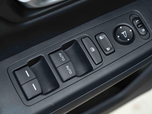 Used 2024 Honda CR-V EX image 36