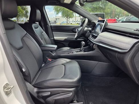 Certified 2025 Jeep Compass Latitude AWD/4WD image 19