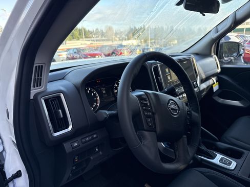 New 2026 Nissan Frontier SV w/ SV Convenience Package AWD/4WD image 11