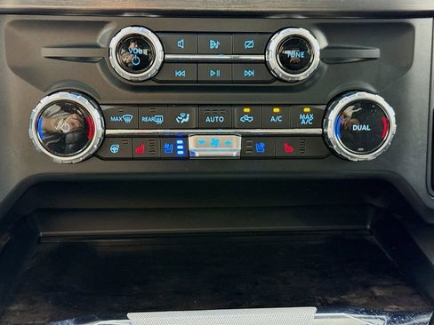 Used 2023 Ford F250 Lariat w/ Lariat Ultimate Package image 18