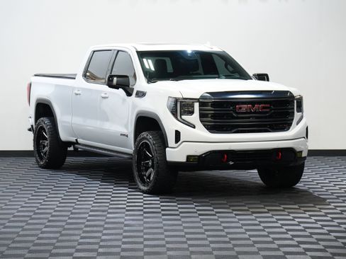 Used 2022 GMC Sierra 1500 AT4 w/ AT4 Premium Package AWD/4WD image 5