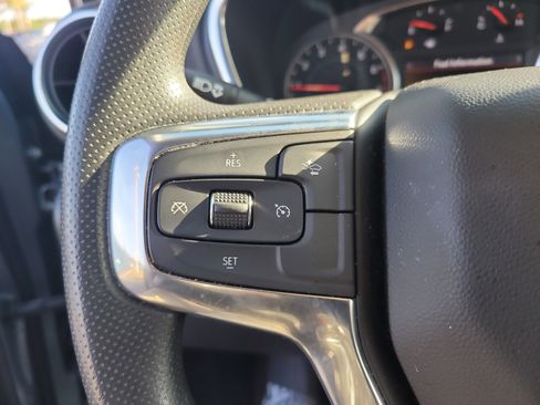 Used 2024 Chevrolet Blazer LT w/ Convenience Package FWD image 27