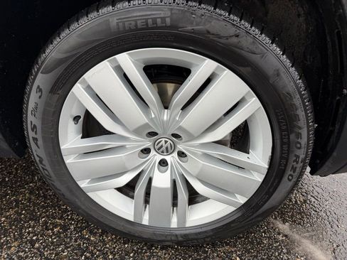 Used 2019 Volkswagen Atlas SEL Premium image 36