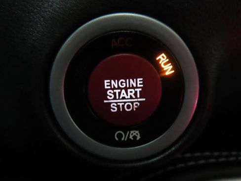 Used 2022 Dodge Challenger SRT Hellcat w/ Plus Package image 18