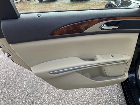 Used 2014 Lincoln MKZ AWD image 40