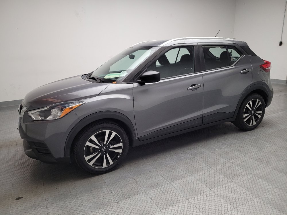 Used 2019 Nissan Kicks SV FWD image 2