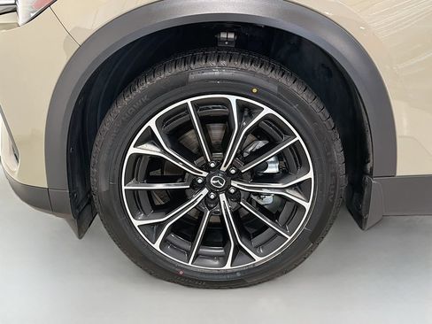 Used 2025 MAZDA CX-70 Plug-In Hybrid w/ Premium Pkg AWD/4WD image 34