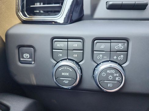 Used 2026 GMC Sierra 1500 AT4 w/ AT4 Premium Package image 28