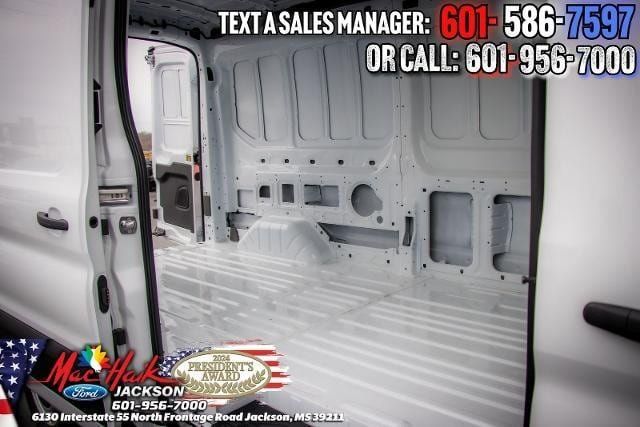 New 2026 Ford Transit 250 148 Medium Roof RWD image 26