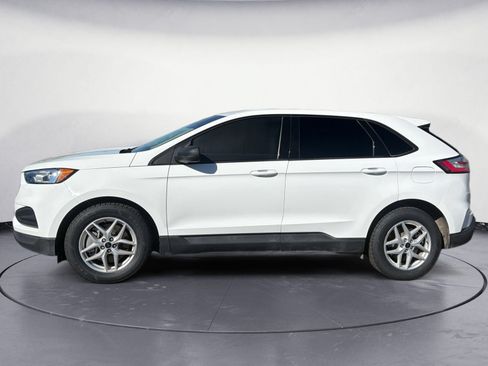 Used 2024 Ford Edge SE AWD/4WD image 3
