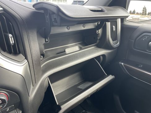 Used 2019 Chevrolet Silverado 1500 LT w/ All-Star Edition image 32