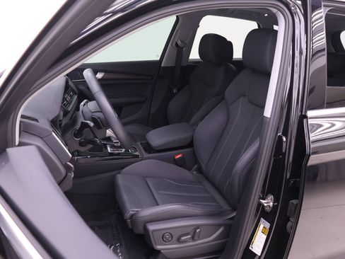 Certified 2024 Audi Q5 e Premium Plus w/ Premium Plus Package AWD/4WD image 7