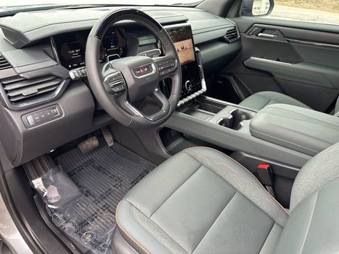 Used 2025 GMC Acadia AT4 w/ Super Cruise Package image 37