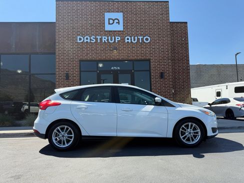 Used 2016 Ford Focus SE FWD image 5