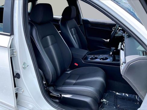 Used 2024 Honda Civic Sport image 9