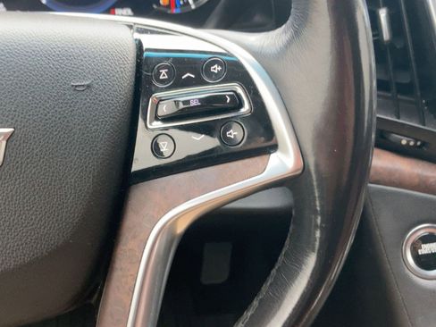 Used 2019 Cadillac Escalade ESV Premium Luxury image 25
