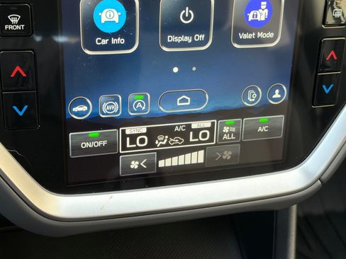 Used 2025 Subaru Crosstrek 2.0i Premium image 20