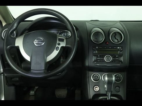 Used 2013 Nissan Rogue S AWD/4WD image 4