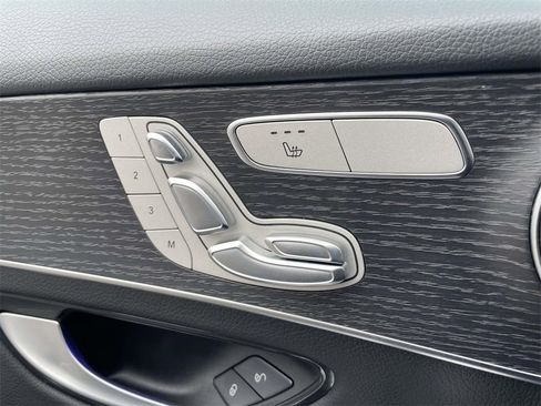 Used 2022 Mercedes-Benz GLC 300 4MATIC w/ Premium Package Lite image 29