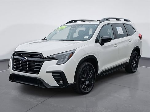 Used 2024 Subaru Ascent Onyx Edition image 7