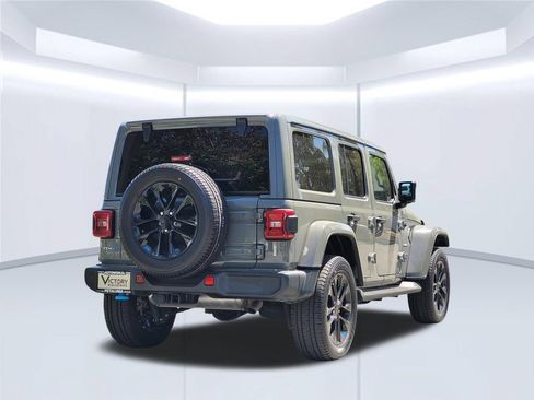 Used 2023 Jeep Wrangler Unlimited Sahara w/ Cold Weather Group AWD/4WD image 4