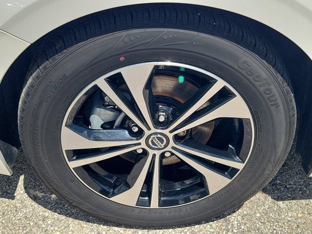 Certified 2022 Nissan Sentra SV w/ All-Weather Package FWD image 8