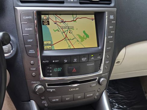 Used 2010 Lexus IS 250C RWD image 19