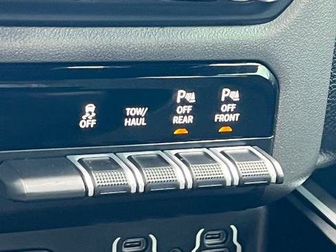 Used 2021 RAM 1500 Big Horn AWD/4WD image 30