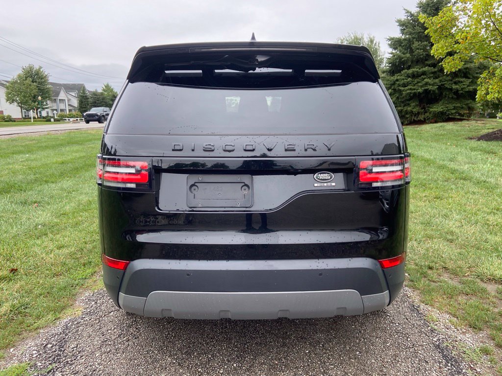 Used 2018 Land Rover Discovery HSE AWD/4WD image 4