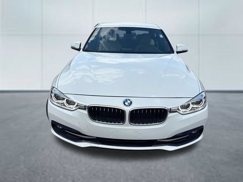Used 2018 BMW 330i xDrive Sedan AWD/4WD image 6