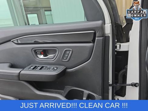 Used 2023 Honda Pilot EX-L image 11