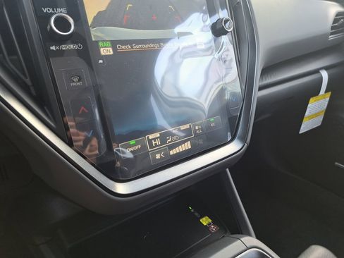 Certified 2025 Subaru Crosstrek 2.5i Limited w/ Crosstrek Mirror Package image 14