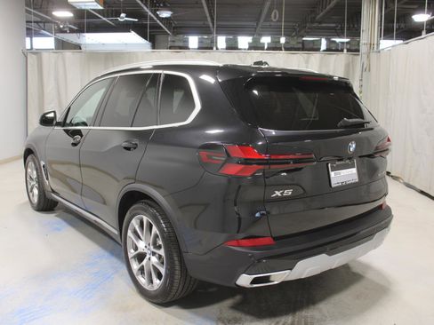 Used 2025 BMW X5 xDrive40i w/ Parking Assistance Package image 6