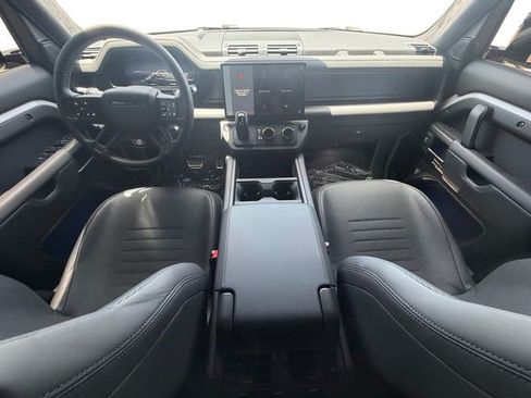 Used 2026 Land Rover Defender 110 OCTA AWD/4WD image 12