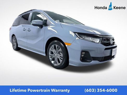 New 2026 Honda Odyssey Touring image 1