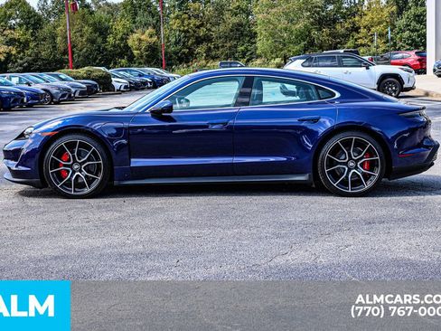 Used 2022 Porsche Taycan 4S image 9