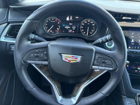 Certified 2024 Cadillac XT6 Premium Luxury w/ LPO, Floor Liner Package AWD/4WD image 13