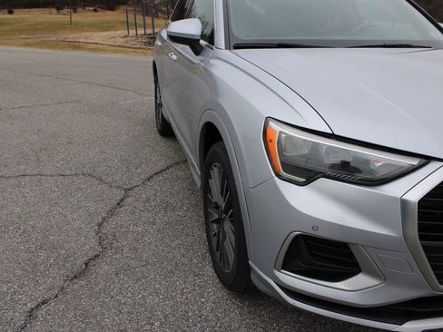 Used 2022 Audi Q3 2.0T Premium w/ Convenience Package image 43