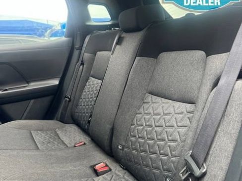 Used 2025 Nissan Kicks SV FWD image 10