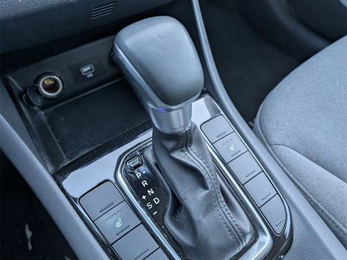 Used 2020 Hyundai Ioniq SE image 24