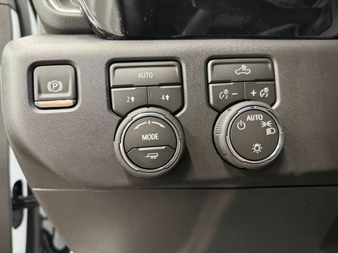 New 2026 Chevrolet Silverado 1500 LT image 19