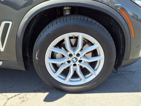 Used 2023 BMW X5 xDrive40i AWD/4WD image 9