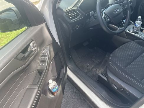 Used 2023 Ford Escape Active w/ Cold Weather Package image 8