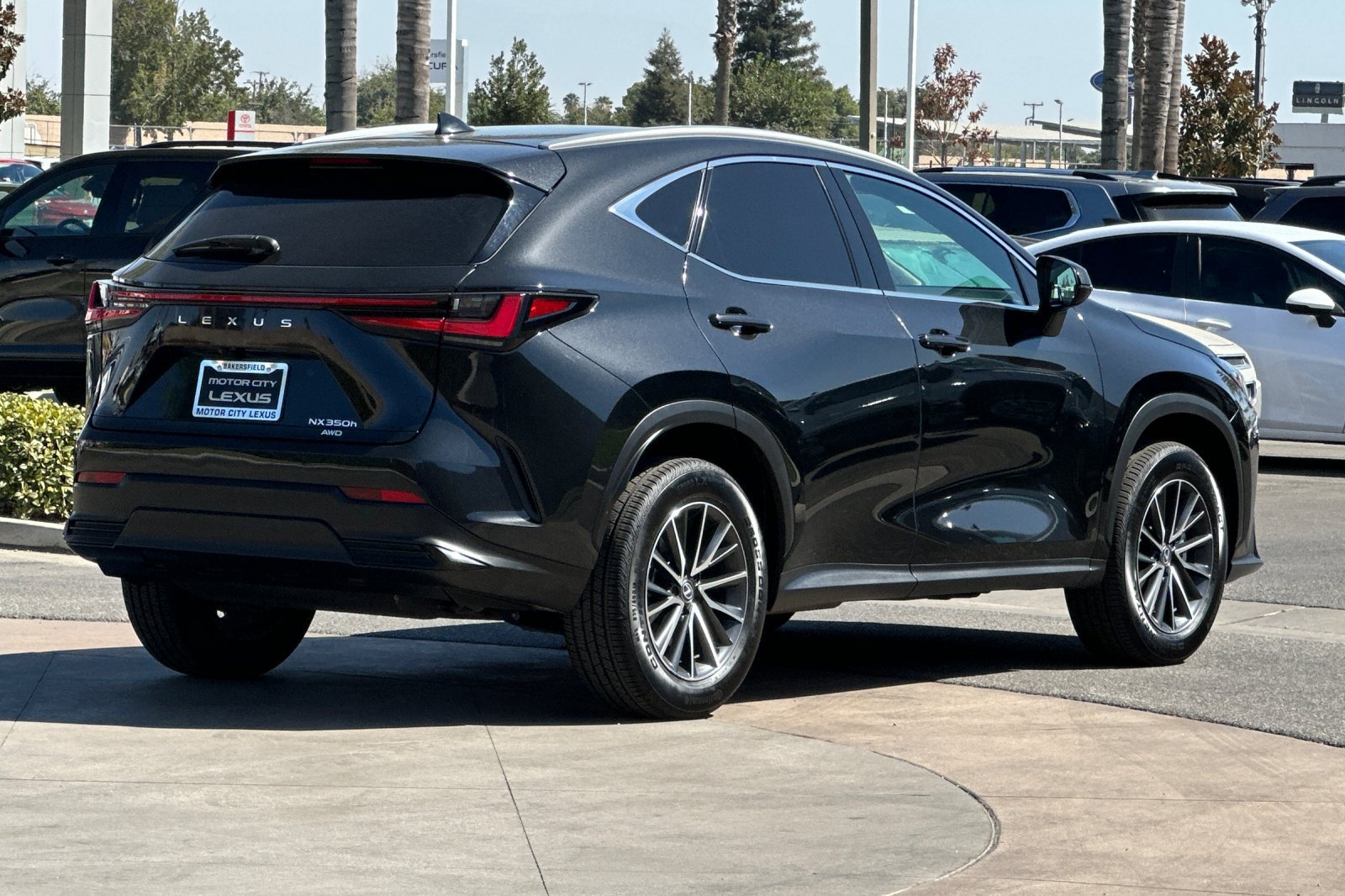 Certified 2025 Lexus NX 350h AWD w/ Cold Area Package image 4
