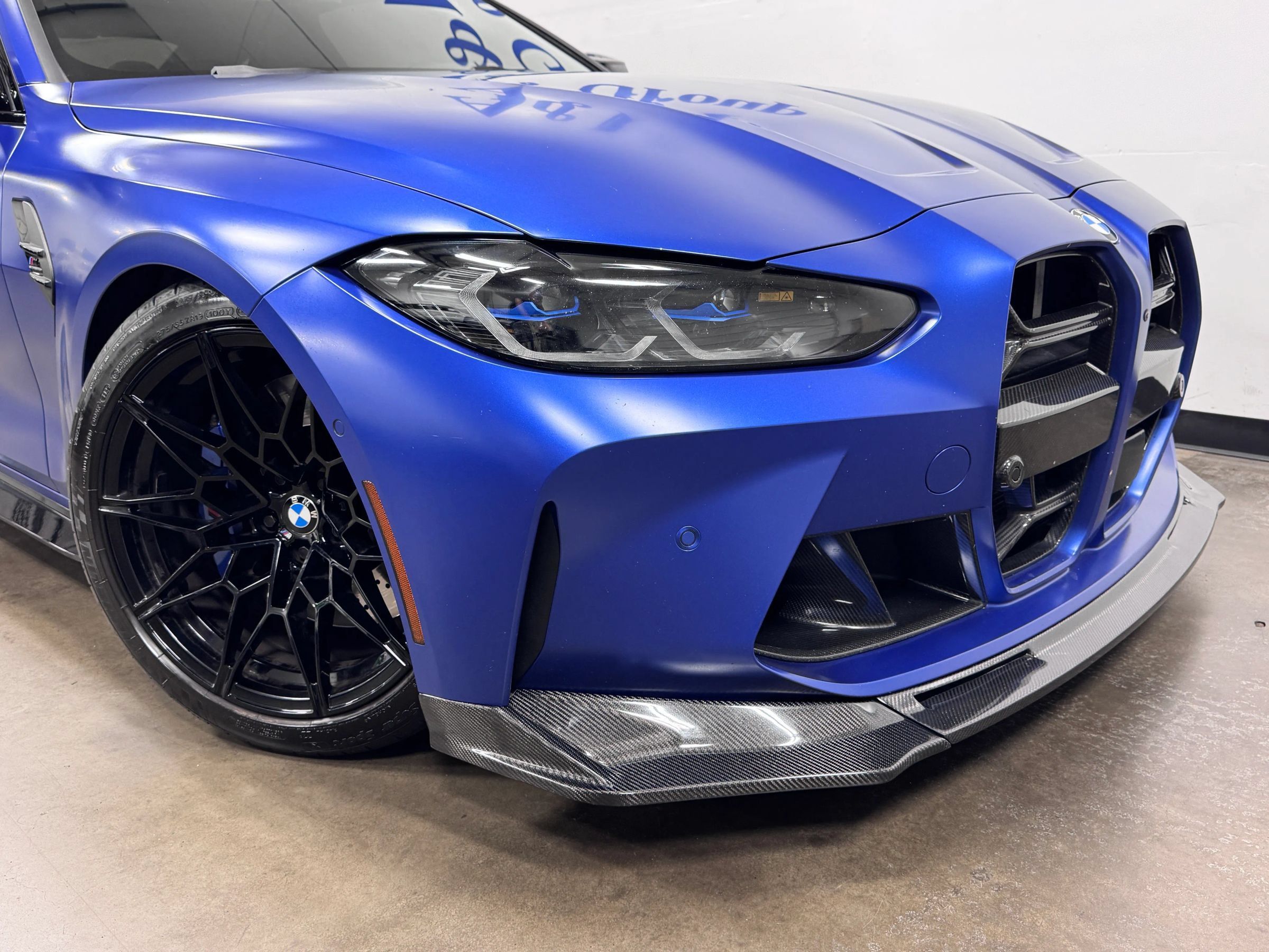 Used 2021 BMW M4 Competition w/ M Carbon Exterior Package RWD image 25