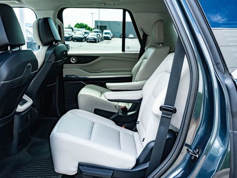 Used 2025 Lincoln Navigator Reserve AWD/4WD image 43