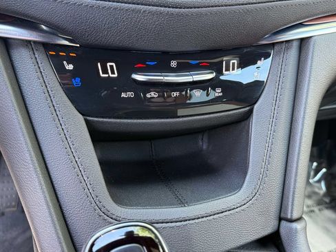Used 2023 Cadillac XT5 Premium Luxury w/ Technology Package AWD/4WD image 27